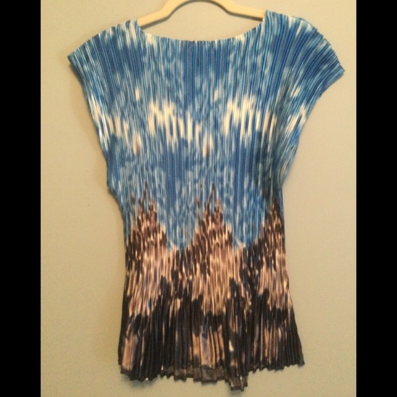 Cato top size 14-16W - Picture 3 of 3